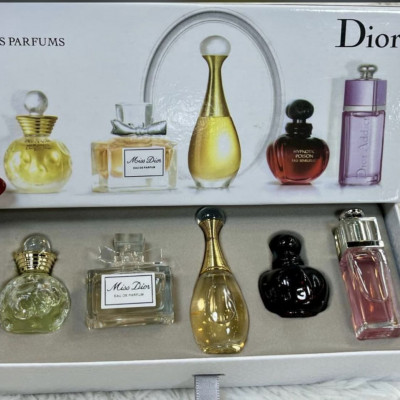 KIT MISS DIOR 5 X 1 5ML DE COLEECIÓN